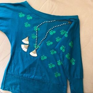 Cherry print top. 🍒